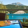 Отель Luxury Apartment With a View of the Mountain Lake of Chorges, фото 8