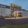 Отель La Quinta Inn & Suites by Wyndham Portland, фото 1