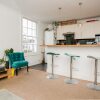 Отель 2 Bedroom Flat In Peckham, фото 17