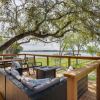 Отель Willis Waterfront Home w/ Deck on Lake Conroe!, фото 15