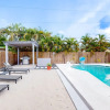 Отель Villa Camila 5BR Luxury Home with Pool, фото 15