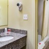 Отель Econo Lodge, фото 8