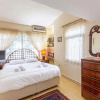 Отель Unique House With Tree Inside Near Sea in Maltepe, фото 5