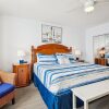 Отель Emerald Beach 1830 - 2 Bedroom/2 Bath+Bunks 2 Condo by RedAwning, фото 4