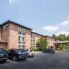 Отель Comfort Inn & Suites Lenoir Hwy 321 Northern Foothills в Ленуаре