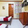 Отель RedDoorz near Golden Sarok Shrine, фото 2