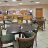 Отель SureStay Plus Hotel by Best Western Jacksonville, фото 8