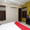Отель OYO 13392 Hotel Neeraj, фото 16