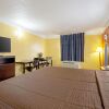 Отель Economy Inn & Suites, фото 23