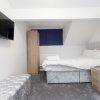 Отель Towler House Apartments 6 Beds In 3 Bedrooms в Лидсе
