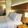 Отель Holiday Inn Express Hotel & Suites Roseville-Galleria Area, an IHG Hotel, фото 36