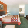 Отель Super 8 by Wyndham Kinder LA, фото 4