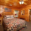 Отель Smoky Bear Manor - Five Bedroom Cabin, фото 8