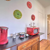 Отель Colorful Tulsa Duplex w/ Porch: Dogs Welcome!, фото 12