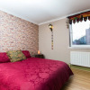 Отель Charming 2BR Flat for 4 Overlooking Holyrood Park, фото 5