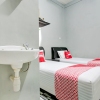 Отель OYO 3748 Rn Syariah Guest House, фото 3