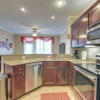 Отель Walkable Galveston Condo: Close to the Beach!, фото 2