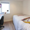 Отель Student Only - Cosy Ensuite Bedroom in a Shared Apartment at Riverside Way, фото 3