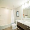 Отель TownePlace Suites by Marriott Brantford and Conference Centre, фото 12