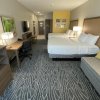 Отель La Quinta Inn & Suites by Wyndham Valdosta, фото 16