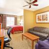 Отель Country Inn & Suites by Radisson, Hinesville, GA, фото 6