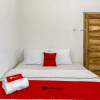 Отель RedDoorz Hostel near Kalasan Temple, фото 10