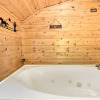 Отель Cabin w/ Hot Tub & Deck ~ 12 Mi to Pigeon Forge!, фото 5