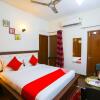 Отель OYO 62702 Golden Home Stay, фото 1