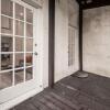 Отель LazyKey Suites - Stylish 2BD Loft in the Heart of Old City, фото 1