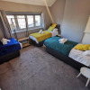 Отель i Amazing 5 Beds Sleeps 6 Workers Or Families by Your Night Inn Group, фото 16