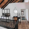Отель Gold Pot Stay a 5 Bedroom House, фото 7