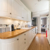 Отель NEW Charming 2BD Basement Flat Heart of Battersea, фото 5