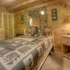 Отель Cupids Hideaway by Heritage Cabin Rentals, фото 10