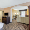 Отель La Quinta Inn & Suites by Wyndham Denison - N. Lake Texoma, фото 2