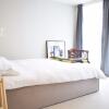 Отель Spacious 1 Bedroom Apartment Near Greenwich, фото 3