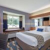 Отель Microtel Inn & Suites by Wyndham Lillington / Campbell Univ, фото 16