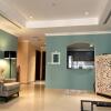 Отель 2 Bedroom Flat in the Heart of Qatar Pearl, фото 2