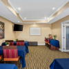 Отель Quality Suites Irving-Las Colinas, фото 2