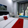 Отель RedDoorz Premium near RS Pondok Indah, фото 13