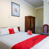 Отель Reddoorz Syariah Near Alun Alun Pacitan 2, фото 5