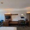 Отель Holiday Inn Express Hotel & Suites Galveston West-Seawall, an IHG Hotel, фото 2