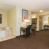 Отель White Pines Inn & Suites, фото 18