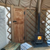 Отель Cosy and Inviting Waterside Luxury Yurt, фото 3
