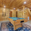 Отель Wilderness Lodge, 3 Bedrooms, Loft, Hot Tub, Sleeps 14, фото 2