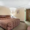 Отель Econo Lodge Inn And Suites, фото 20