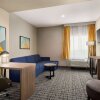 Отель La Quinta Inn & Suites by Wyndham Richmond-Sugarland, фото 6
