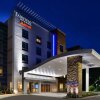 Отель Fairfield Inn & Suites Orlando East/UCF Area в Орландо