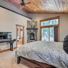Отель Truckee Home w/ Hot Tub: 3 Mi to Donner Lake, фото 5