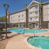 Отель La Quinta Inn & Suites by Wyndham Phoenix Chandler в Финиксе