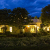 Отель Villa Reina Resort, фото 1